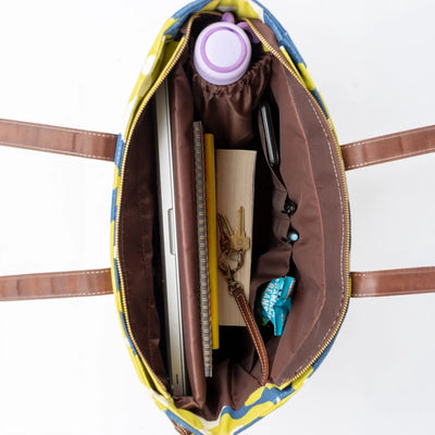 Essential Tote – Echo Tangerine | Bold & Spacious Everyday Bag for Work, Travel & Errands Verandas