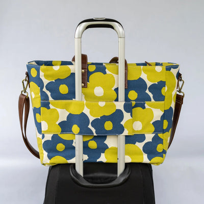 Essential Tote – Echo Tangerine | Bold & Spacious Everyday Bag for Work, Travel & Errands Verandas